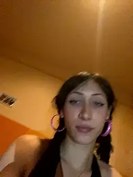 yasminprincess222 naked in live sex video chat