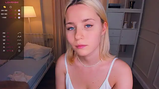 CrakerRock naked in live sex video chat