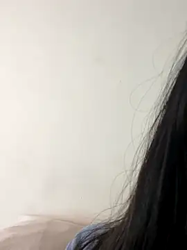 Dulce_Lili naked in live sex video chat