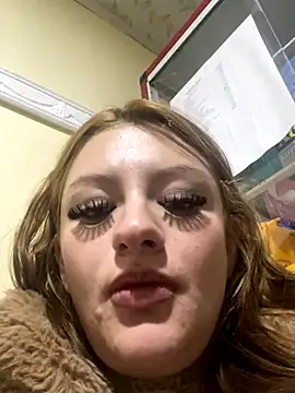 ELIE_ROTH naked in live sex video chat