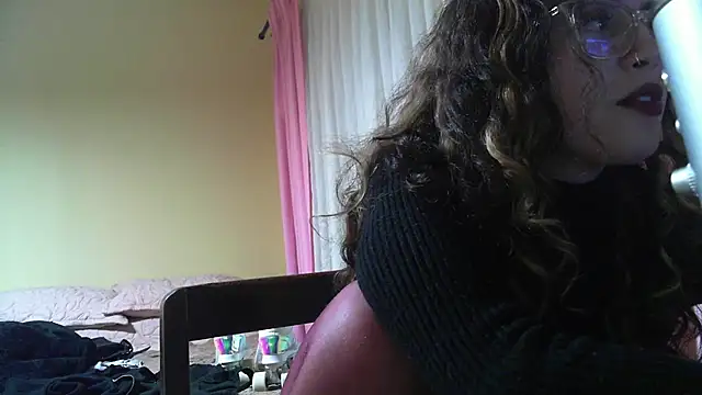 frikigyal naked in live sex video chat