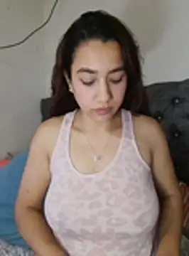 Geogina naked in live sex video chat
