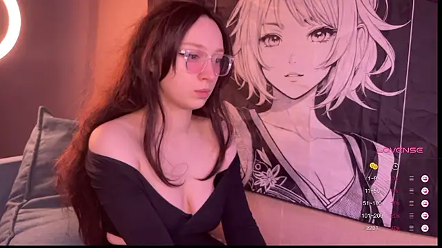 Handsomepure naked in live sex video chat