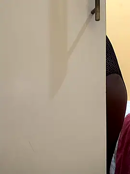 HornyxLadie naked in live sex video chat