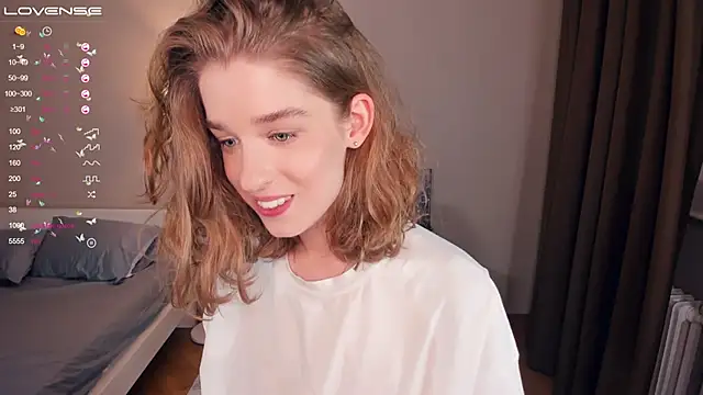 IrisHaret naked in live sex video chat