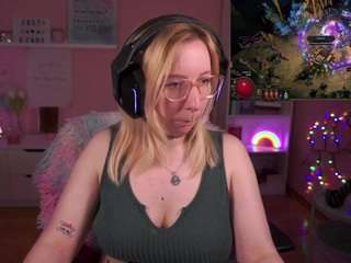 JustKerry on webcam for live free nude chat now
