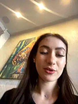 KittyOutdoor naked in live sex video chat