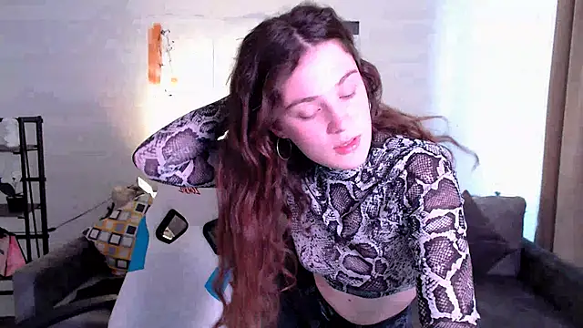 KyleMaye naked in live sex video chat