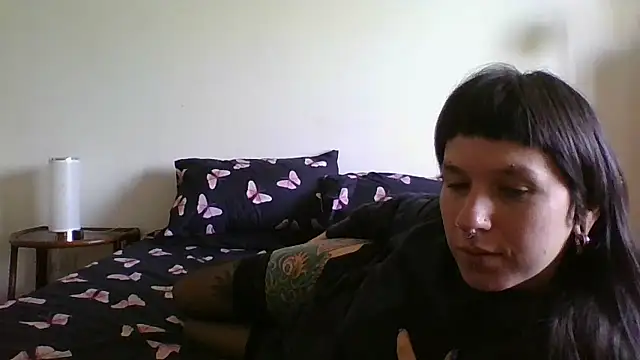 lactescens naked in live sex video chat
