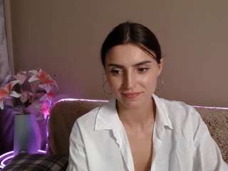 LesiVietta on webcam for live free nude chat now