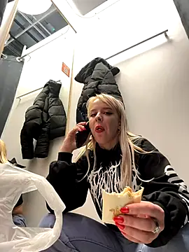 LikaCat naked in live sex video chat