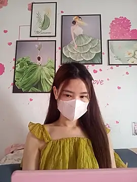 Lovely_kute naked in live sex video chat