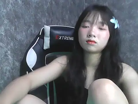 Mei_Mei98 naked in live sex video chat