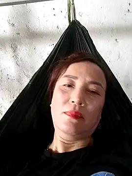 Monrytok naked in live sex video chat