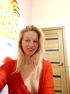 Natalie_wet_pussy naked in live sex video chat