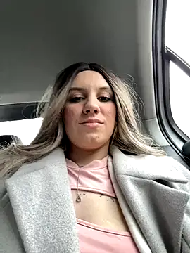 Nicole_Juze naked in live sex video chat