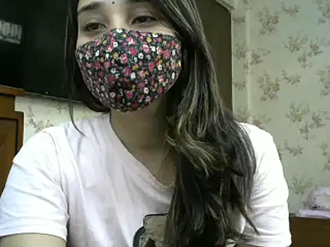 Parii_sana naked in live sex video chat