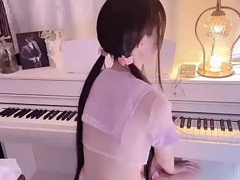 pupdaughter naked in live sex video chat