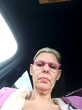 RoseGC1 naked in live sex video chat