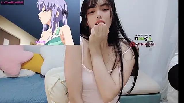 Roshui_521 naked in live sex video chat