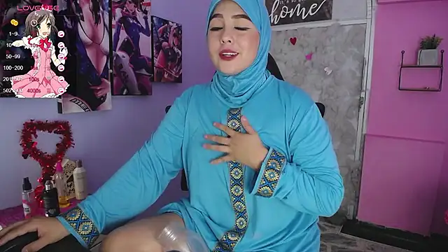 ShanaAmin naked in live sex video chat