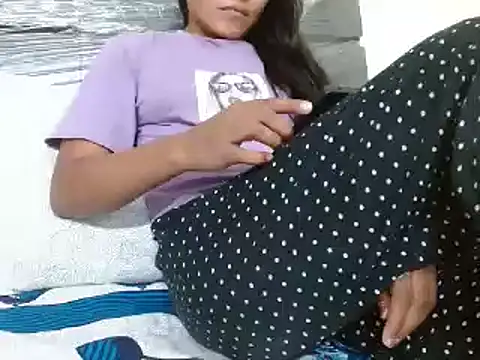 Sonali_097 naked in live sex video chat