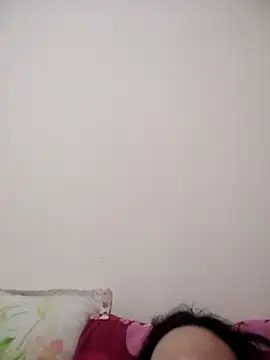 spiicygirl naked in live sex video chat