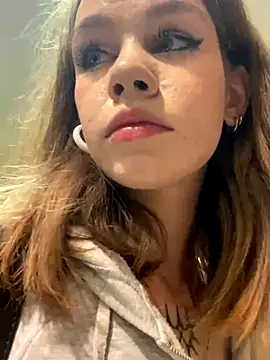 Street_young naked in live sex video chat