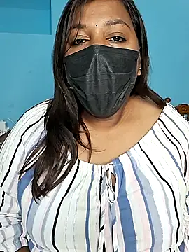 TAMILRUPA69 naked in live sex video chat