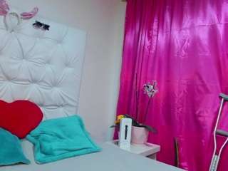 victoriajhones on webcam for live free nude chat now