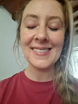 VictoriaMiami naked in live sex video chat