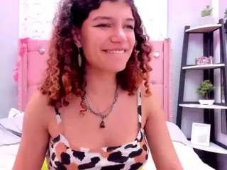 Wendy-becket on webcam for live free nude chat now
