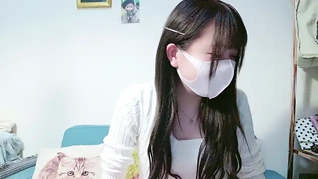 yuki-chi naked in live sex video chat