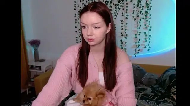 ZoeSweetHeart naked in live sex video chat