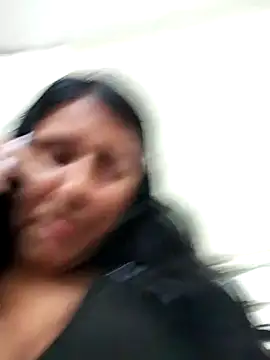 Andreina-Tits naked in live sex video chat