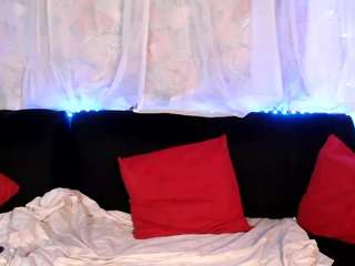 Angelly-xxx on webcam for live free nude chat now