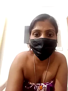 Anjukoli_x naked in live sex video chat