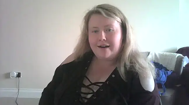 BigTianna naked in live sex video chat