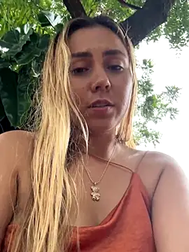 Brittanyrosex naked in live sex video chat