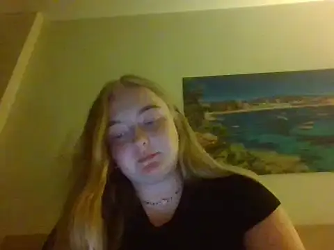 brublue naked in live sex video chat