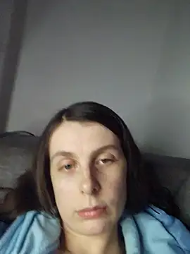 chachalette444 naked in live sex video chat