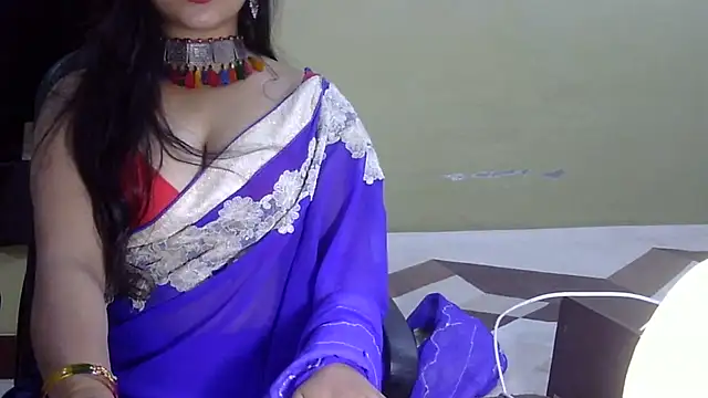Fantesy4ever naked in live sex video chat