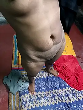hairipussy2 naked in live sex video chat