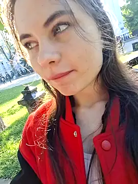 kirastreet naked in live sex video chat