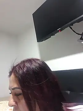 lilitbigboobs naked in live sex video chat