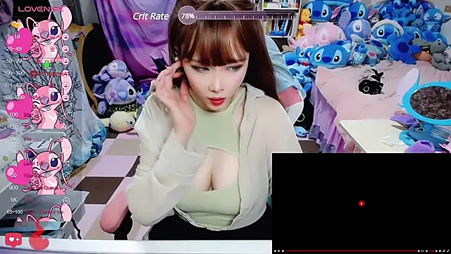 Lovemomo_ naked in live sex video chat