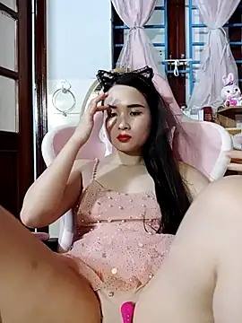 Lysatok naked in live sex video chat