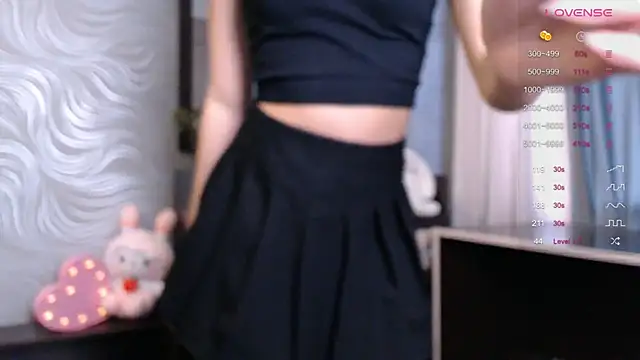MeliSaam naked in live sex video chat