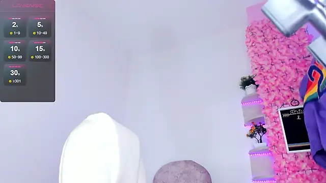 mia_piink_ naked in live sex video chat