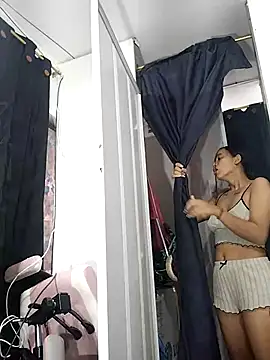MonikaYouthful naked in live sex video chat
